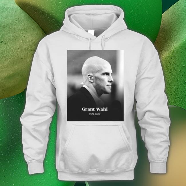 Official Grant Wahl 1972-2022 Tee Shirt Grant Wahl 1972-2022 T-Shirt
